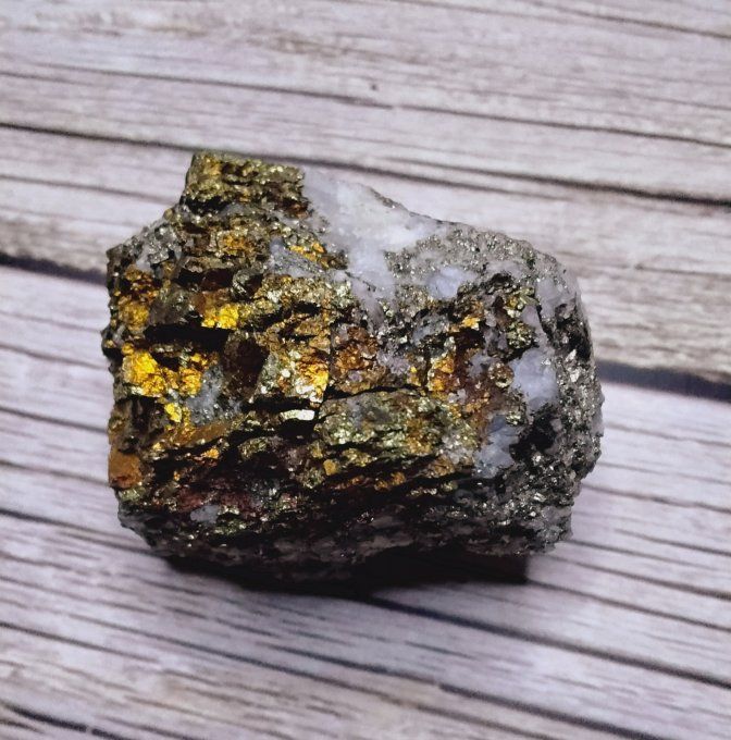 Pyrite quartz